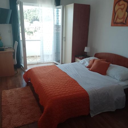 Apartman Mare Drvenik  Eksteriør billede